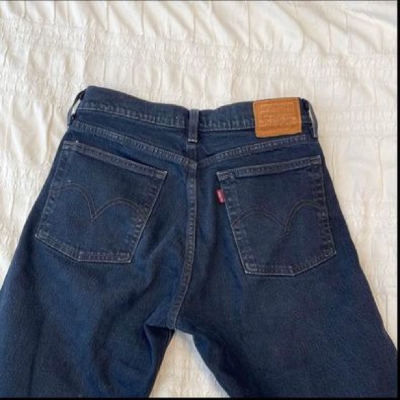 Levi’s Black Wedgie Jeans - Picture 6 of 6